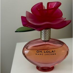 Oh, Lola Marc Jabobs perfume